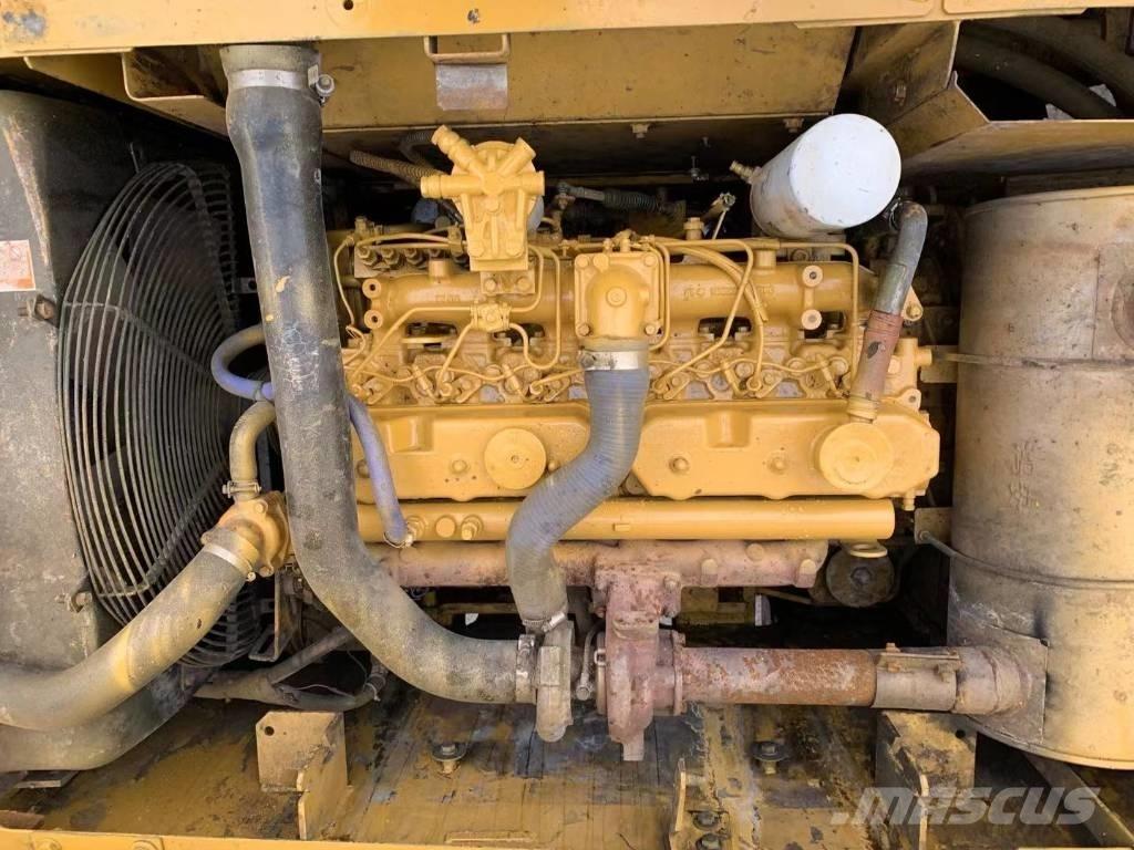 CAT 320C Roomikekskavaatorid