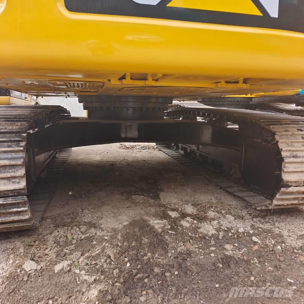 CAT 320 D 2 Roomikekskavaatorid