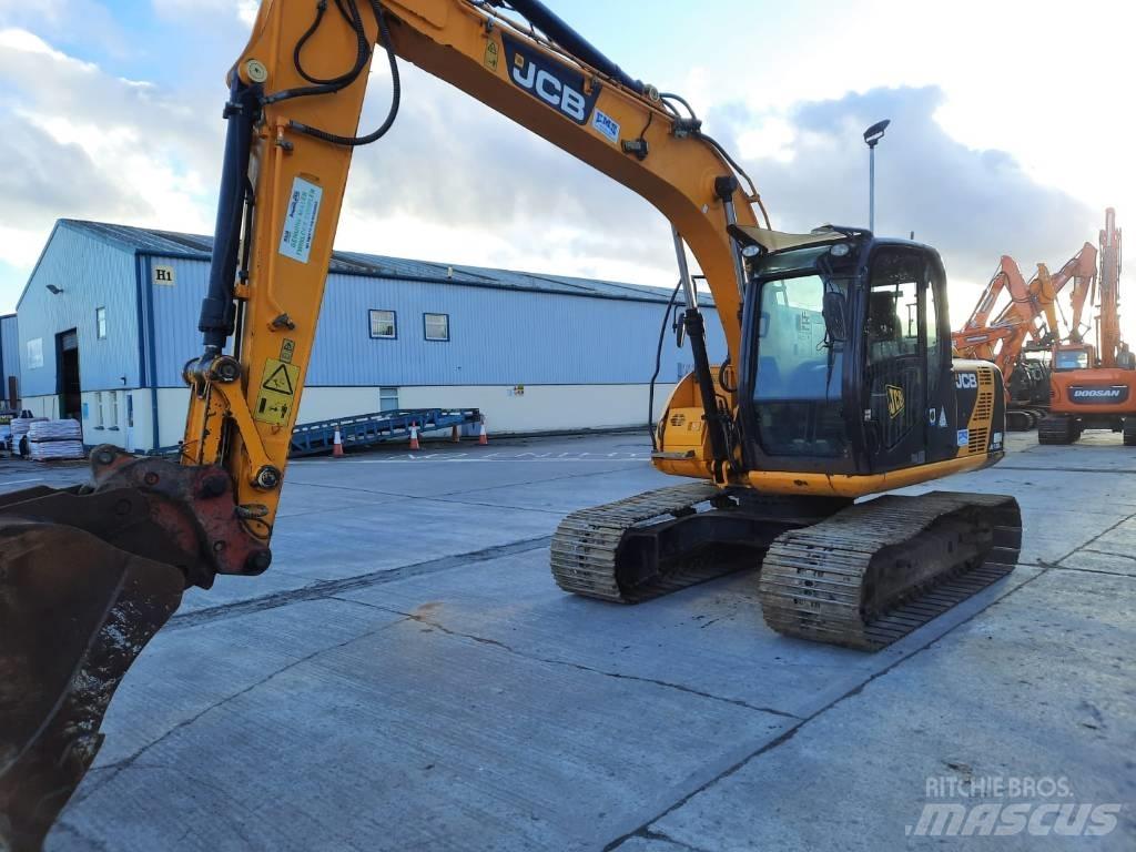 JCB JS 130 LC Roomikekskavaatorid
