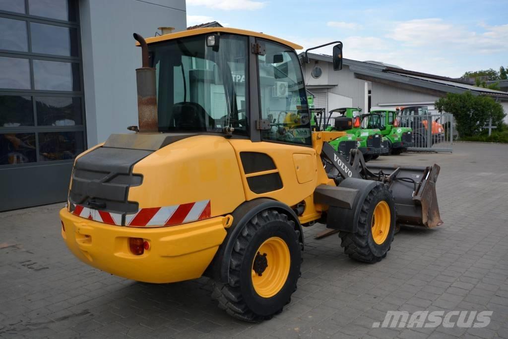 Volvo L 25 F Rataslaadurid