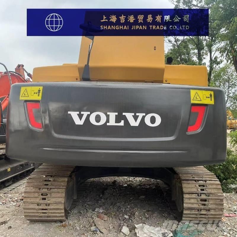 Volvo 250 D Roomikekskavaatorid
