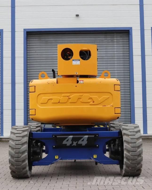 Niftylift HR15 4x4 Iseliikuvad poomtõstukid