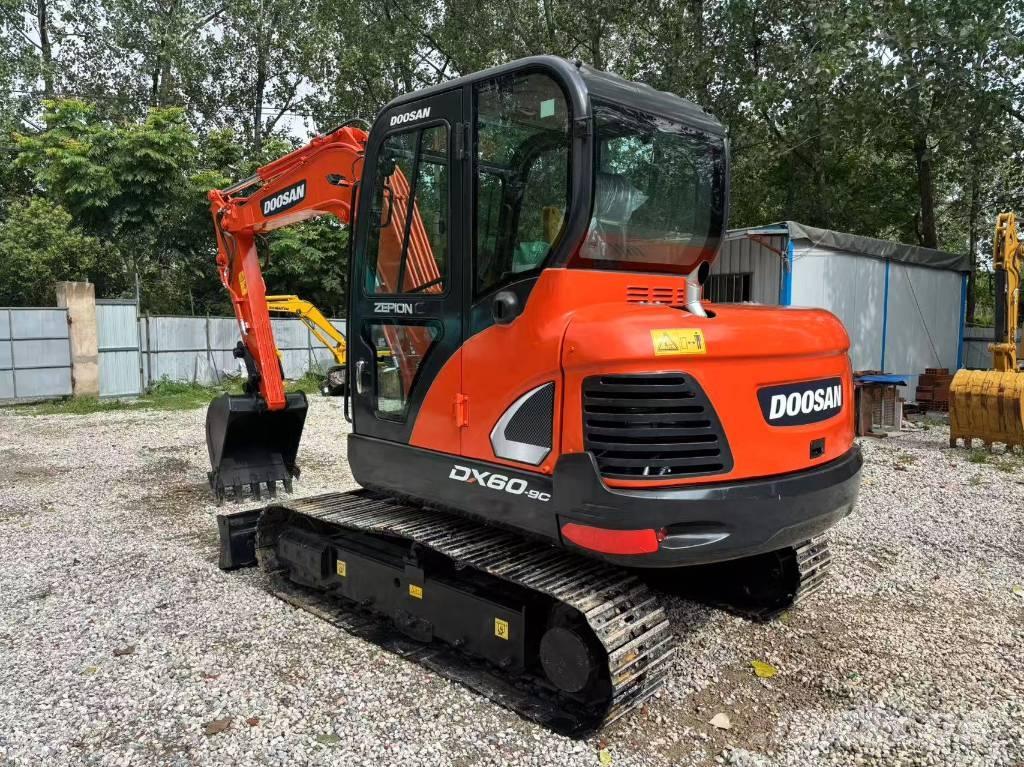 Doosan DX 60-9 C Miniekskavaatorid < 7 t