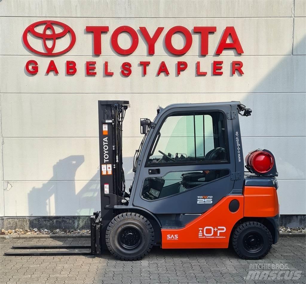 Toyota 02-8FGF25 Gaasitõstukid