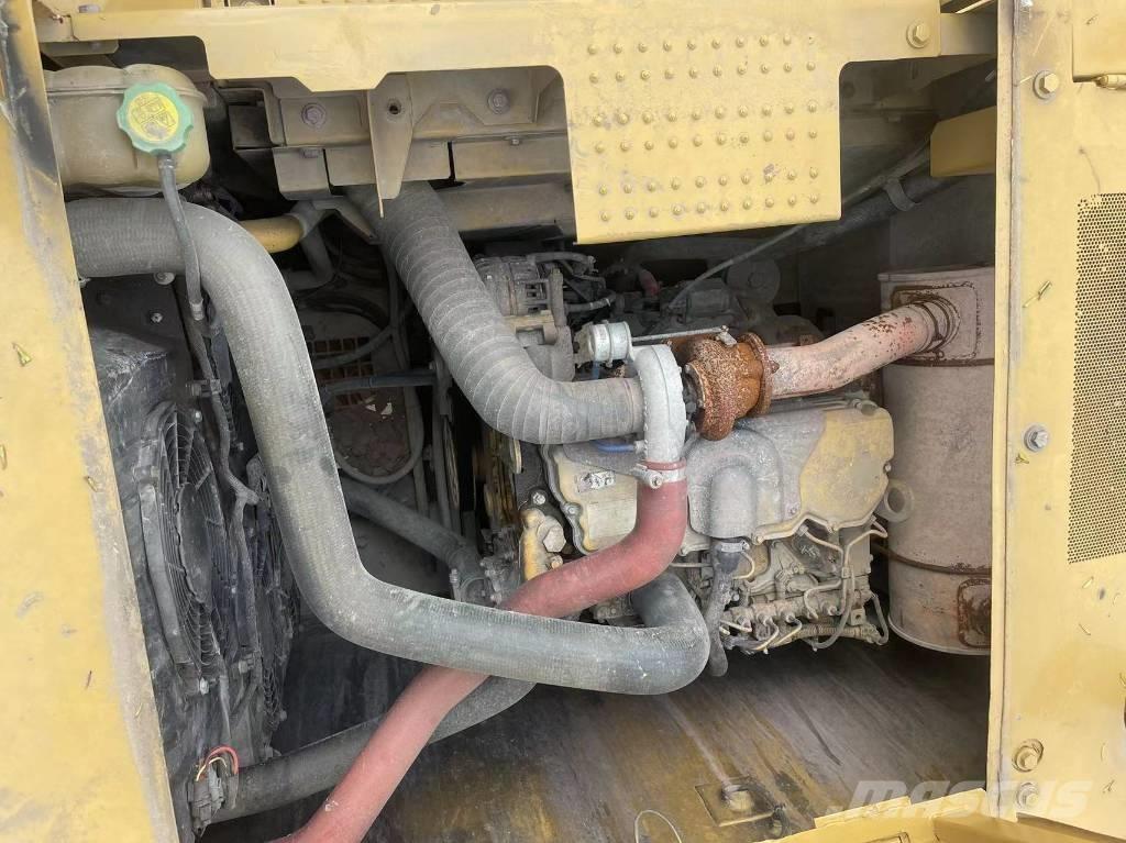 CAT 320GC Roomikekskavaatorid