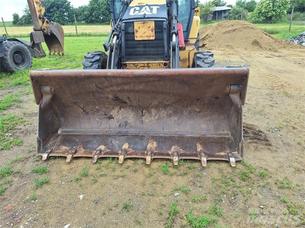 CAT 428 D 4X4 Muu