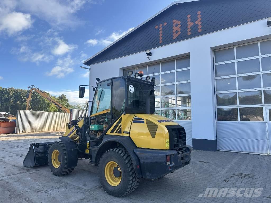Komatsu WA 80-6 Rataslaadurid