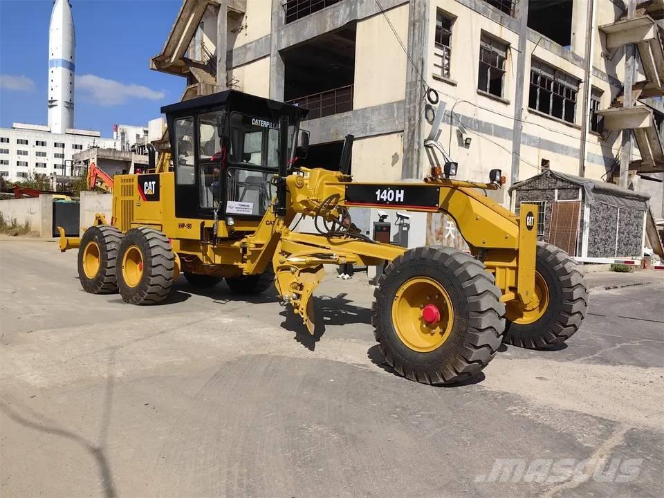 CAT 140H Greiderid