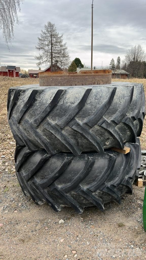 John Deere 4850 Traktorid
