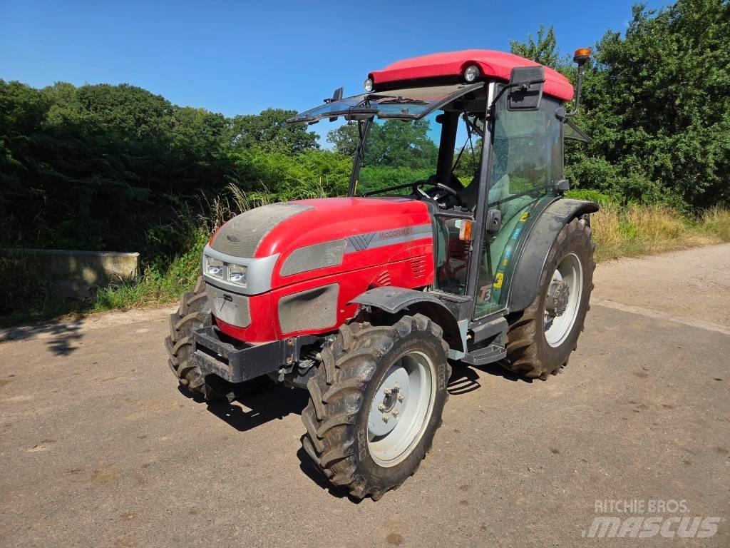 McCormick F 90 Traktorid