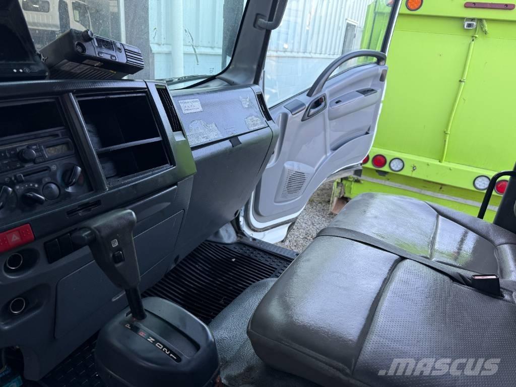 Isuzu NRR Prügiautod