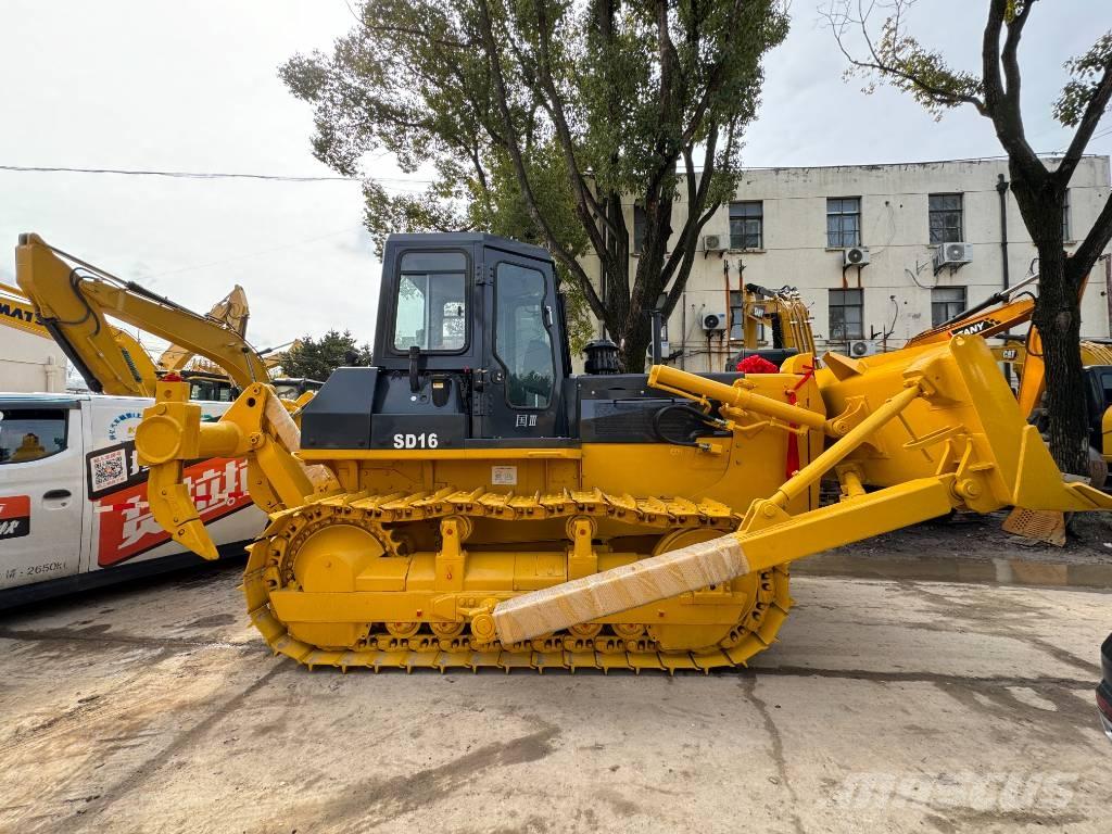 Shantui SD 16 Buldooserid