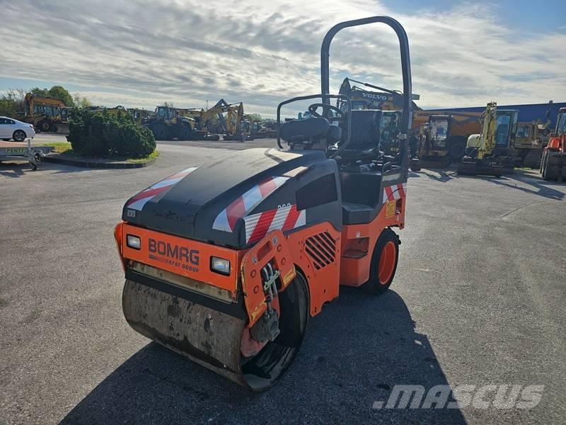 Bomag BW 100 AC-4 Kombineeritud rullid