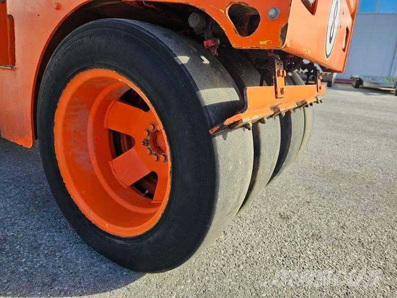 Bomag BW 100 AC-4 Kombineeritud rullid