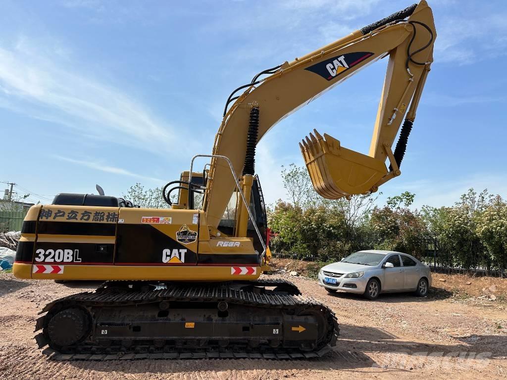 CAT 320 B L Roomikekskavaatorid