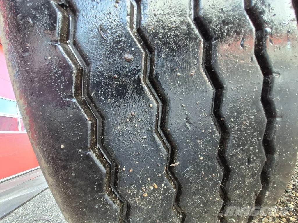 Kempf skm 35/3 Kallur-poolhaagised