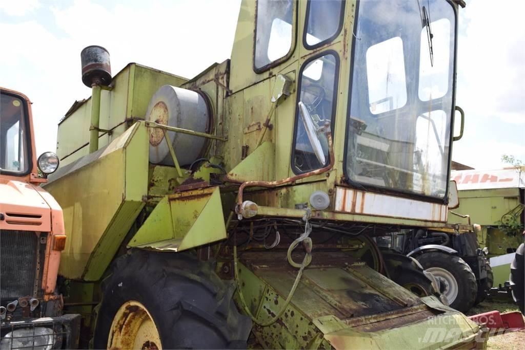 CLAAS Dominator 80 Teraviljakombainid