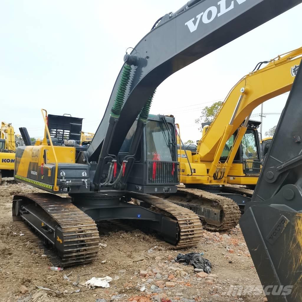 Volvo EC 240 Roomikekskavaatorid