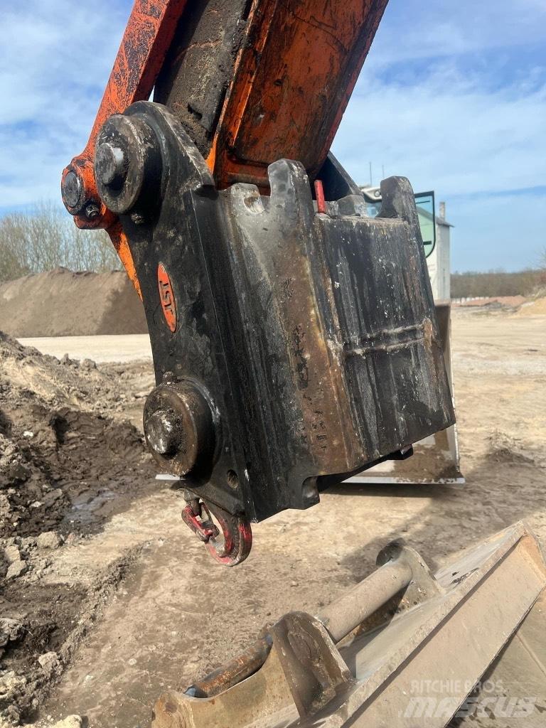 Doosan DX 180 LC-3 Roomikekskavaatorid