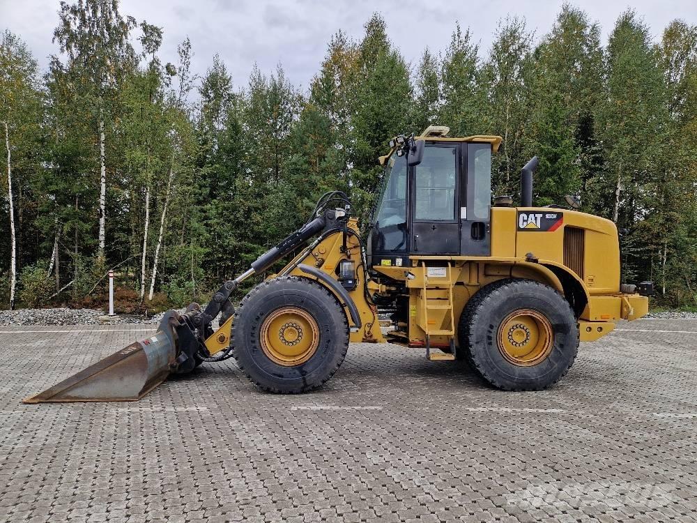 CAT 930 H Rataslaadurid
