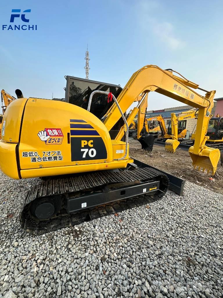 Komatsu PC 70 Roomikekskavaatorid
