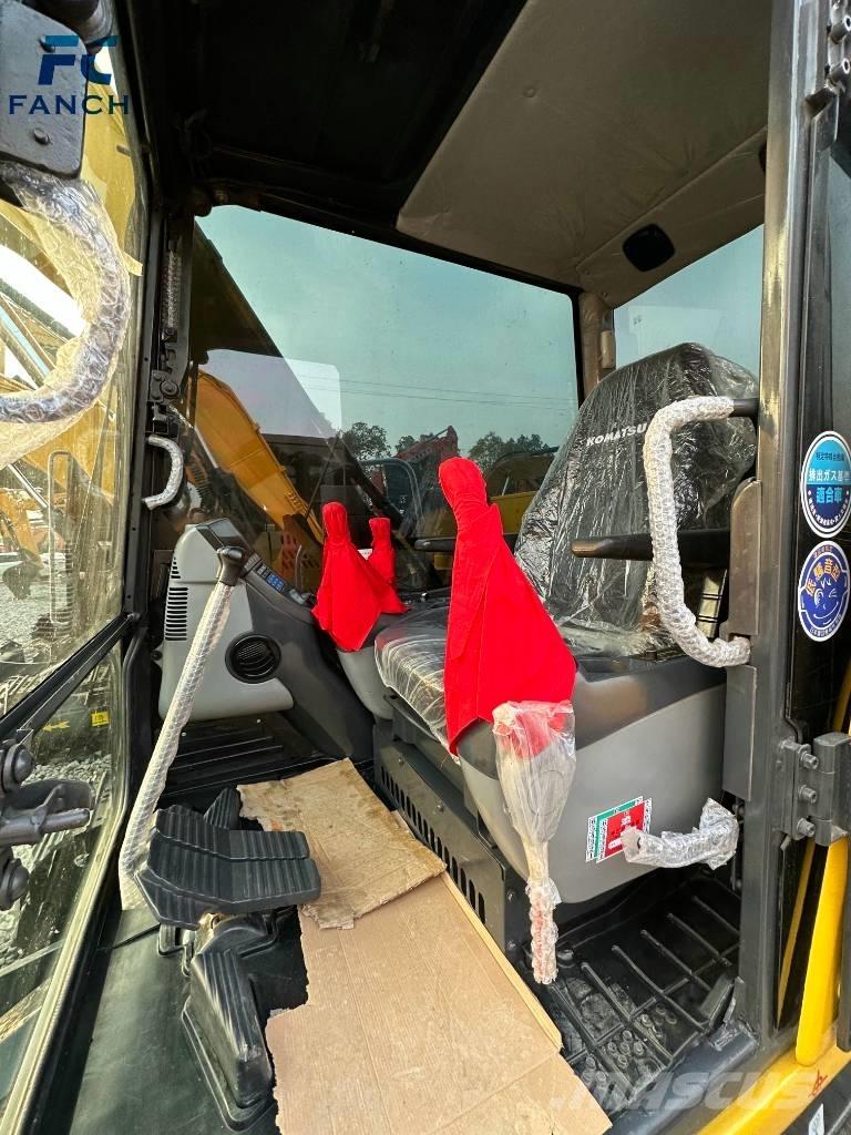 Komatsu PC 70 Roomikekskavaatorid