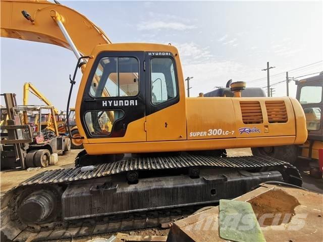 Hyundai R300LC-7 Roomikekskavaatorid