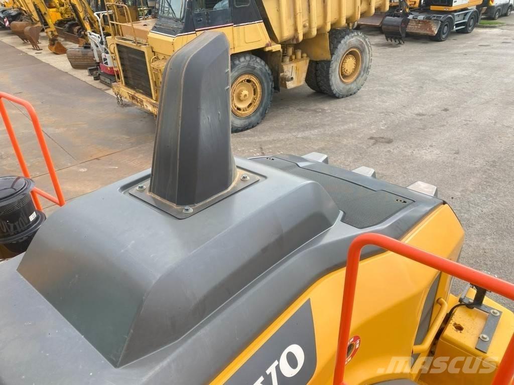 Volvo L120H NVT Rataslaadurid
