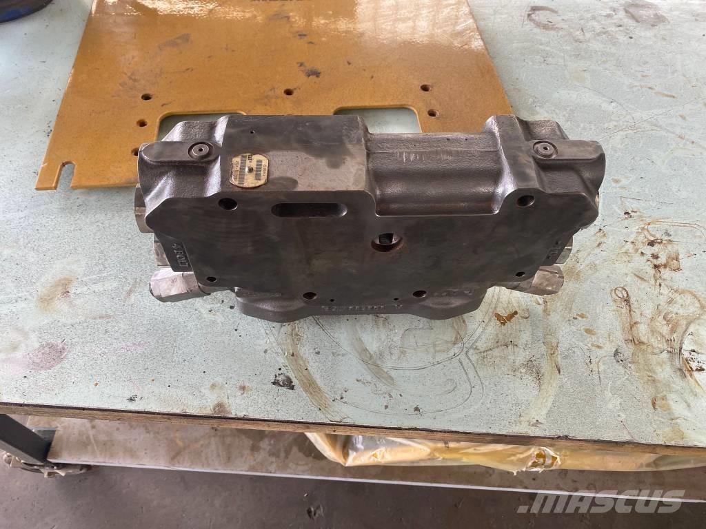 CAT 938 H Rataslaadurid
