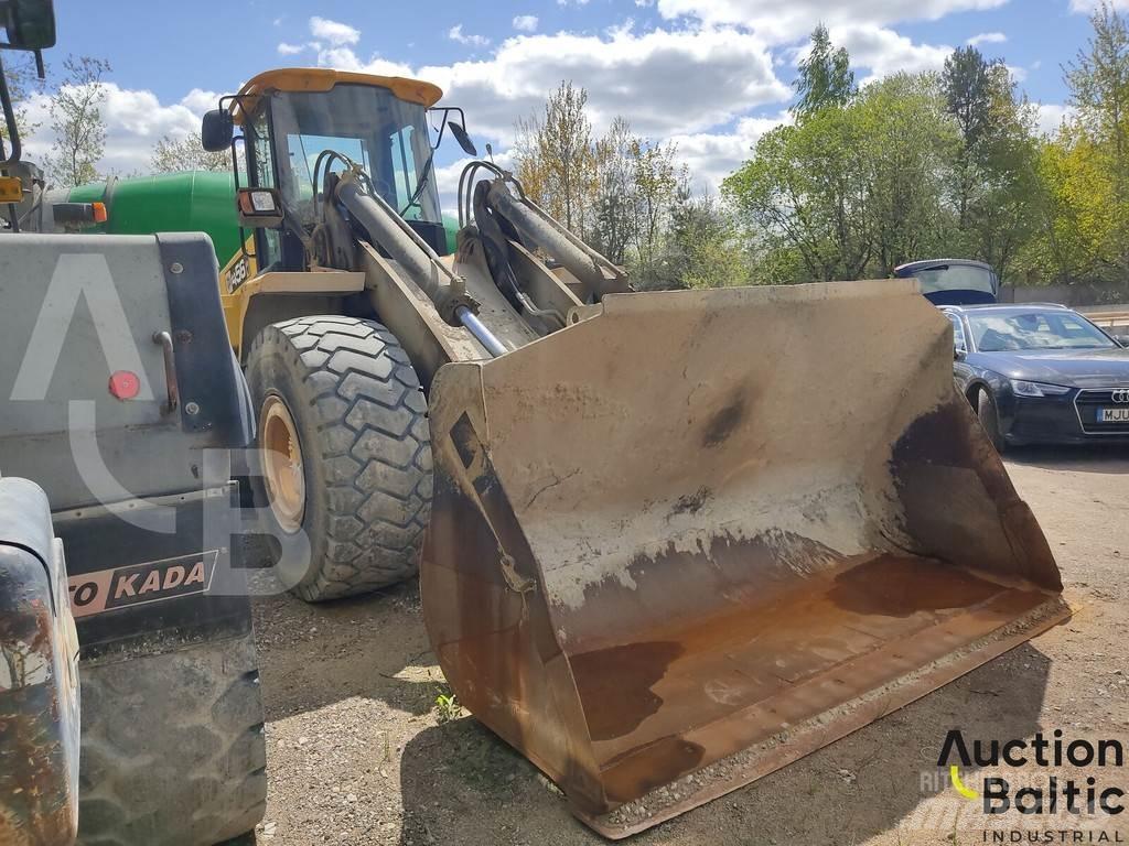 JCB 456 Rataslaadurid