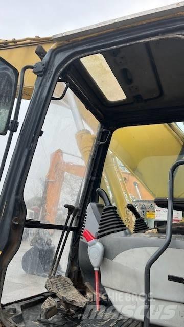 Komatsu PC 210-7 Roomikekskavaatorid