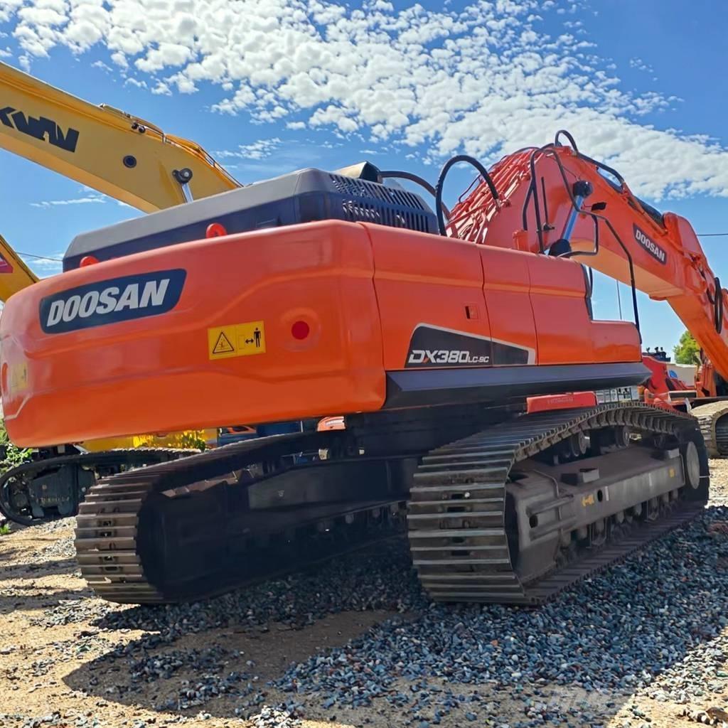 Doosan DX 380 LC Roomikekskavaatorid