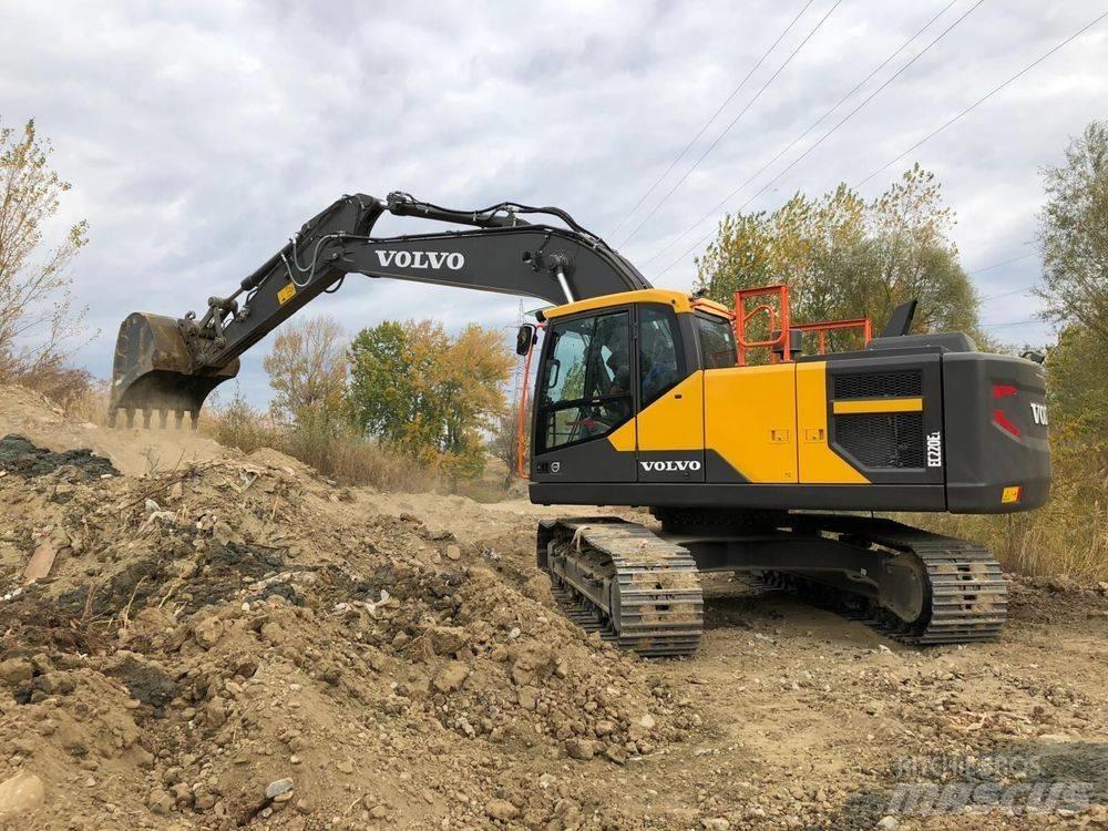 Volvo EC220 EL Roomikekskavaatorid