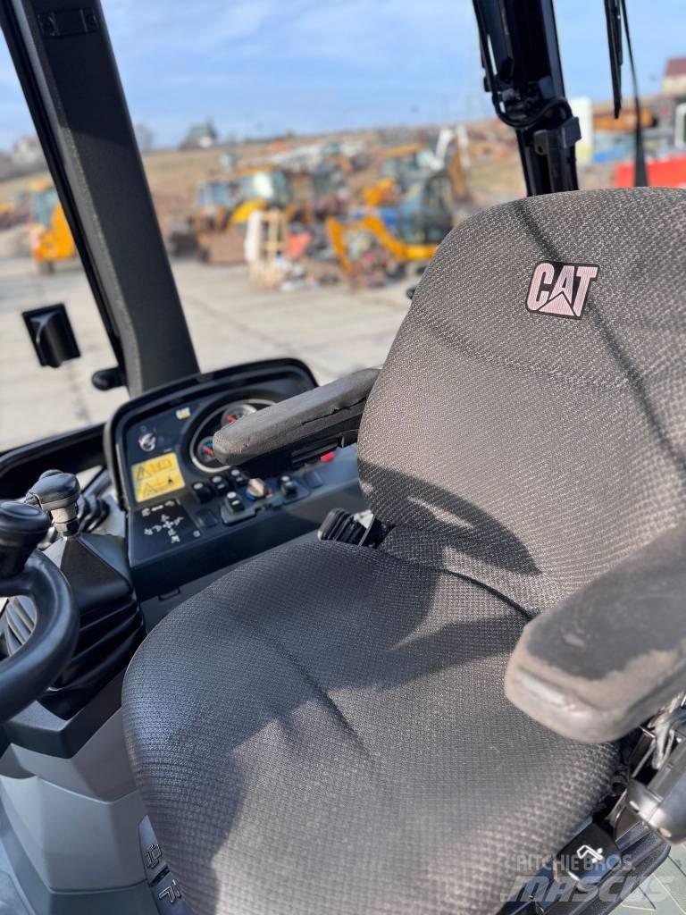 CAT 428 E Ekskavaatorlaadurid