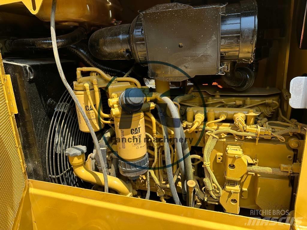 CAT D 5 K Buldooserid