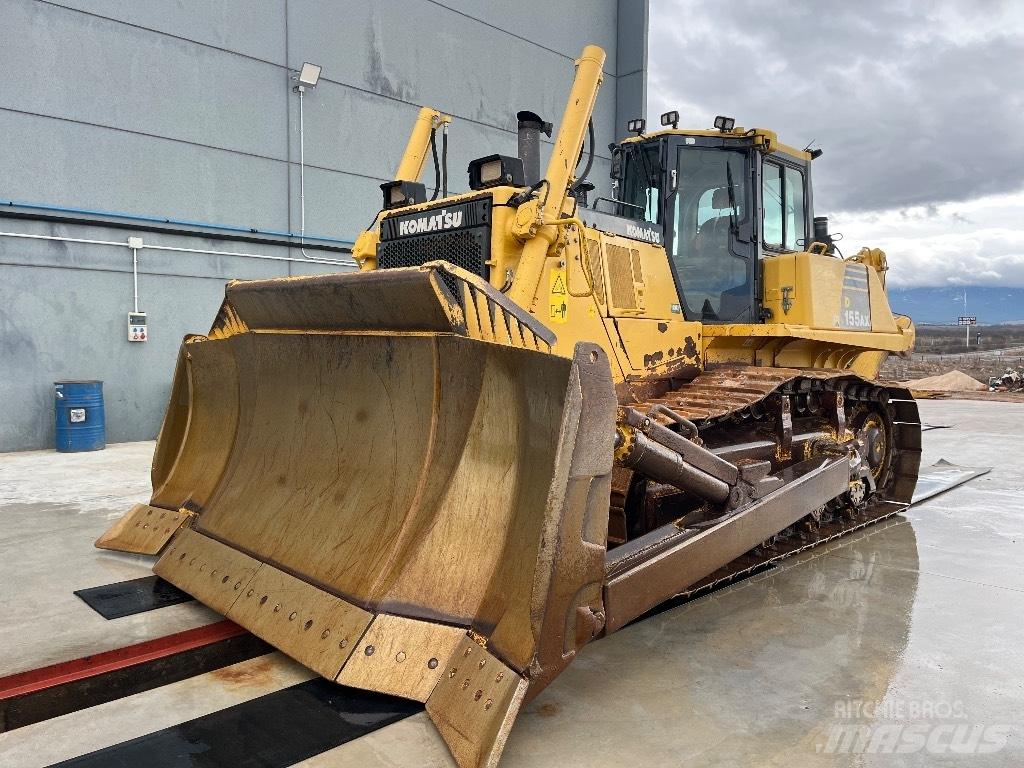 Komatsu D155 AX-6 Buldooserid