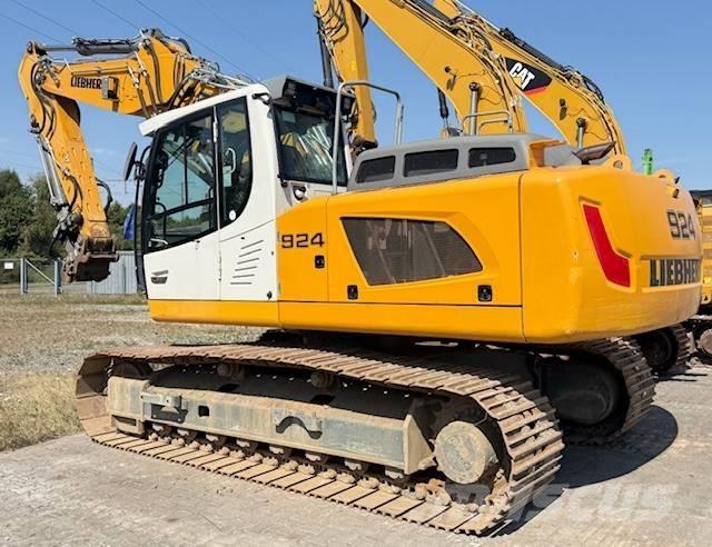 Liebherr R924 SLC Roomikekskavaatorid
