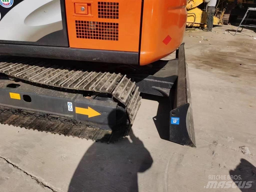 Hitachi ZX 70 Miniekskavaatorid < 7 t