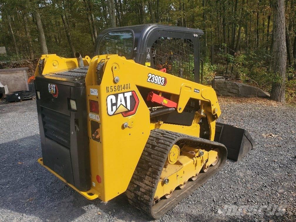 CAT 239 D Kompaktlaadurid