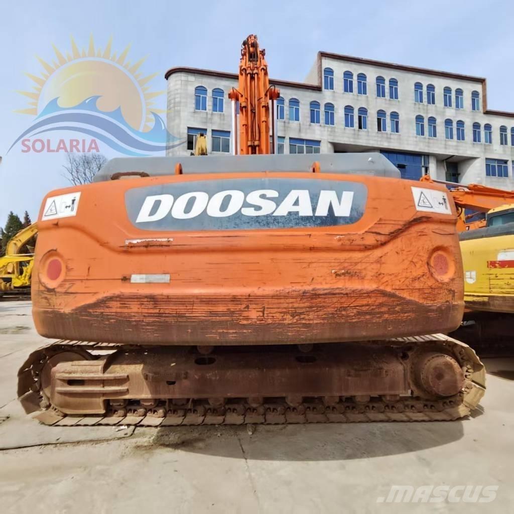 Doosan DX 300 LC Roomikekskavaatorid