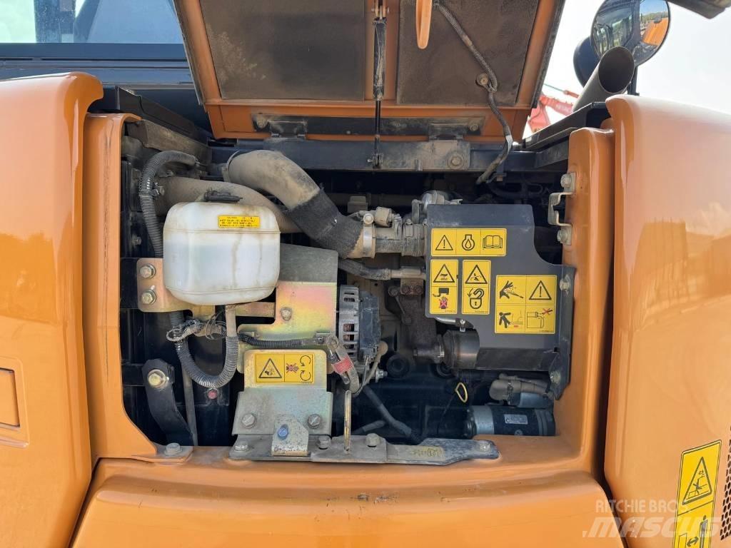 CASE CX 85 D SR Väikeekskavaatorid 7t-12t