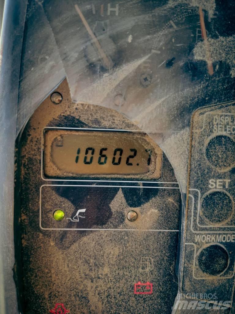 John Deere 330 CLC Roomikekskavaatorid