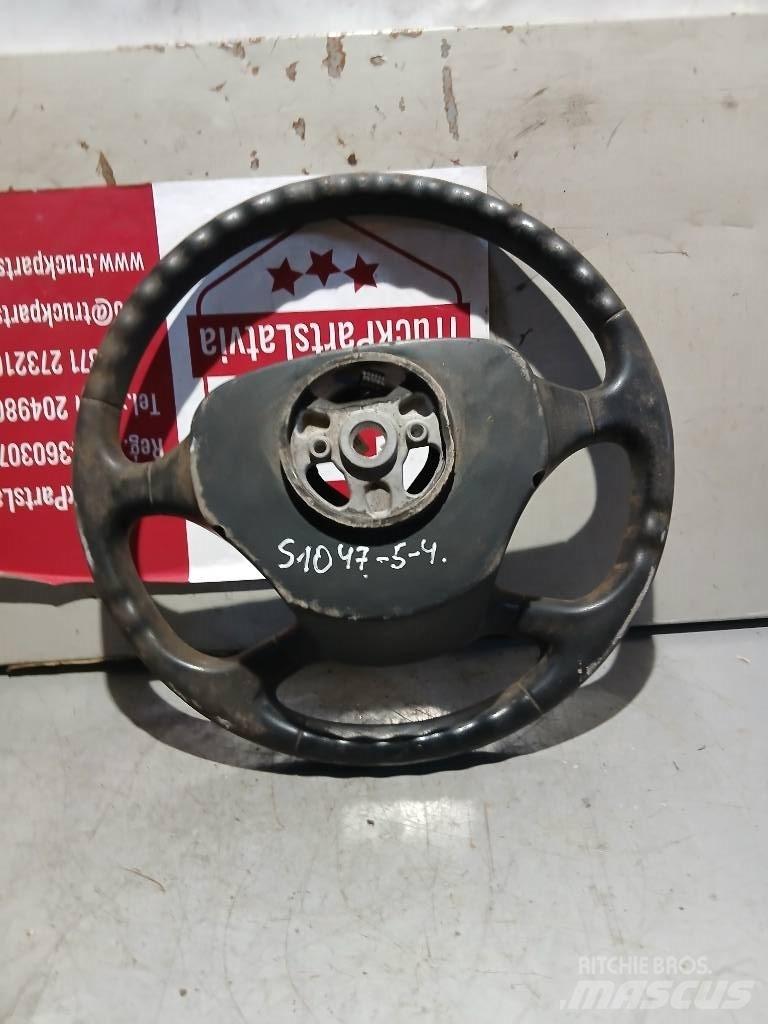 Scania P 420   1495393 Kabiinid