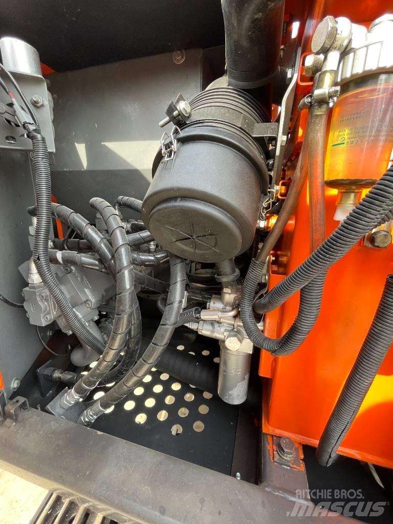 Hitachi Zaxis 70 Roomikekskavaatorid