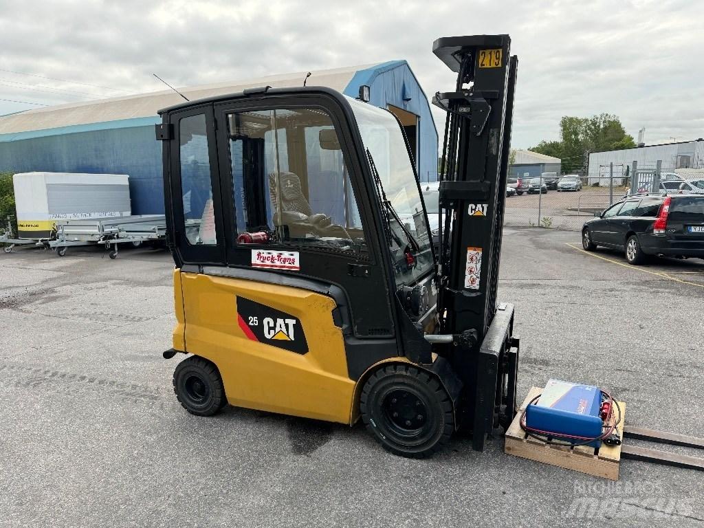CAT EP25CN Elektritõstukid