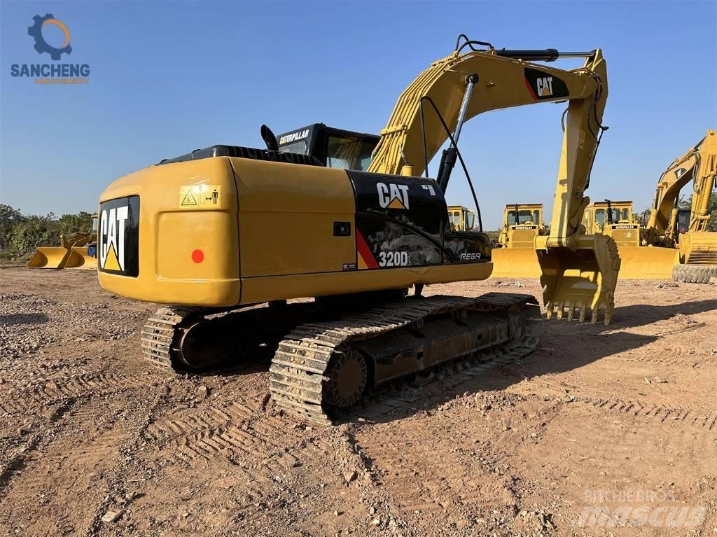 CAT 320 DL Roomikekskavaatorid