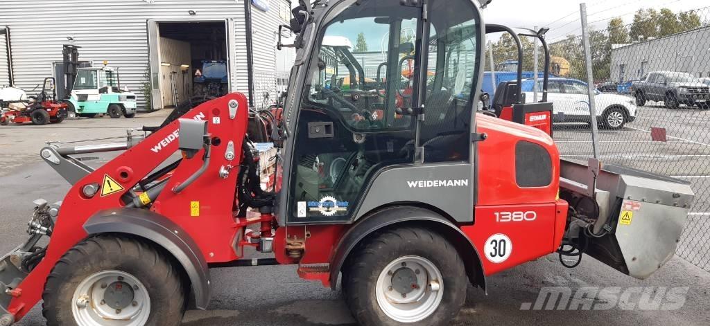 Wiedemann 1380 Kompaktlaadurid