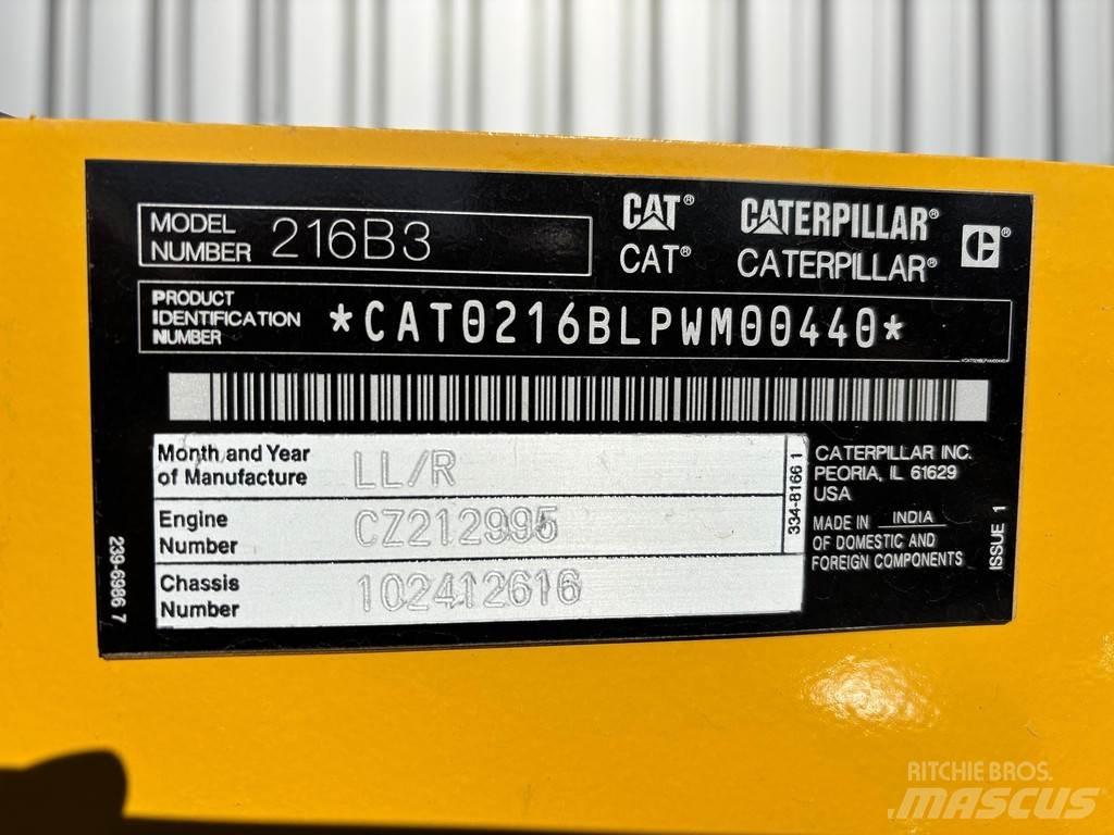 CAT 216B3 Rataslaadurid