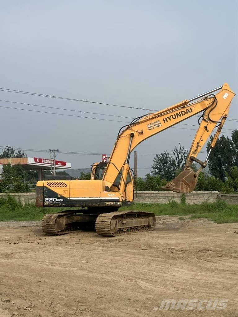Hyundai R220-9S Roomikekskavaatorid