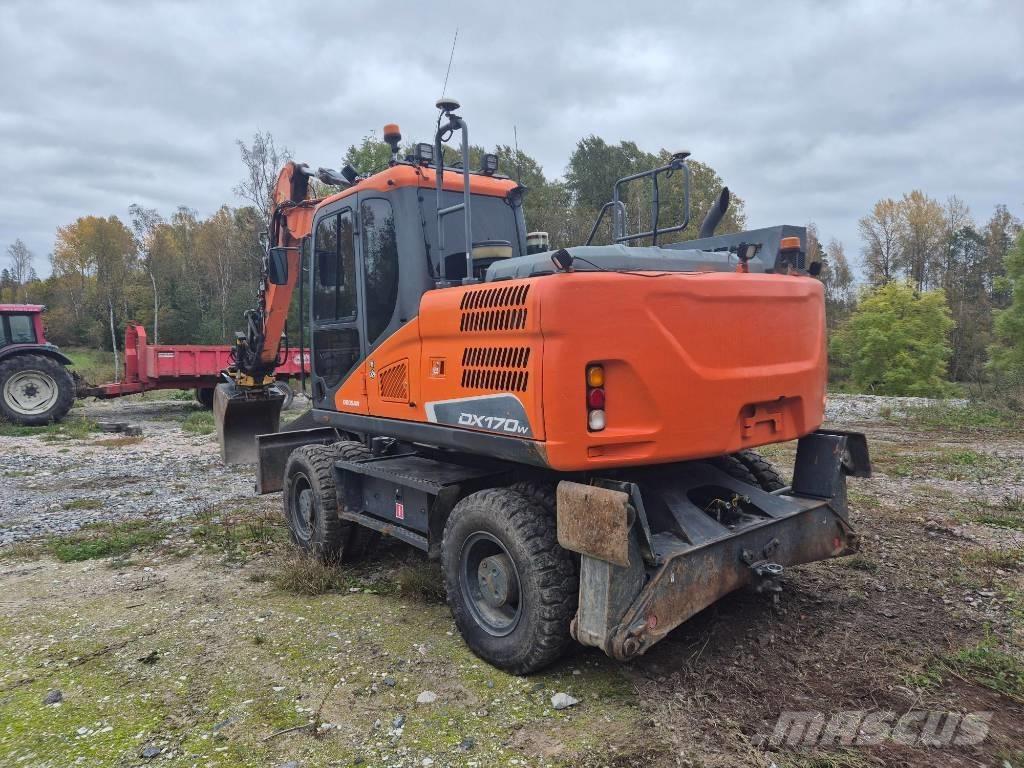 Doosan DX 170 W Ratasekskavaatorid